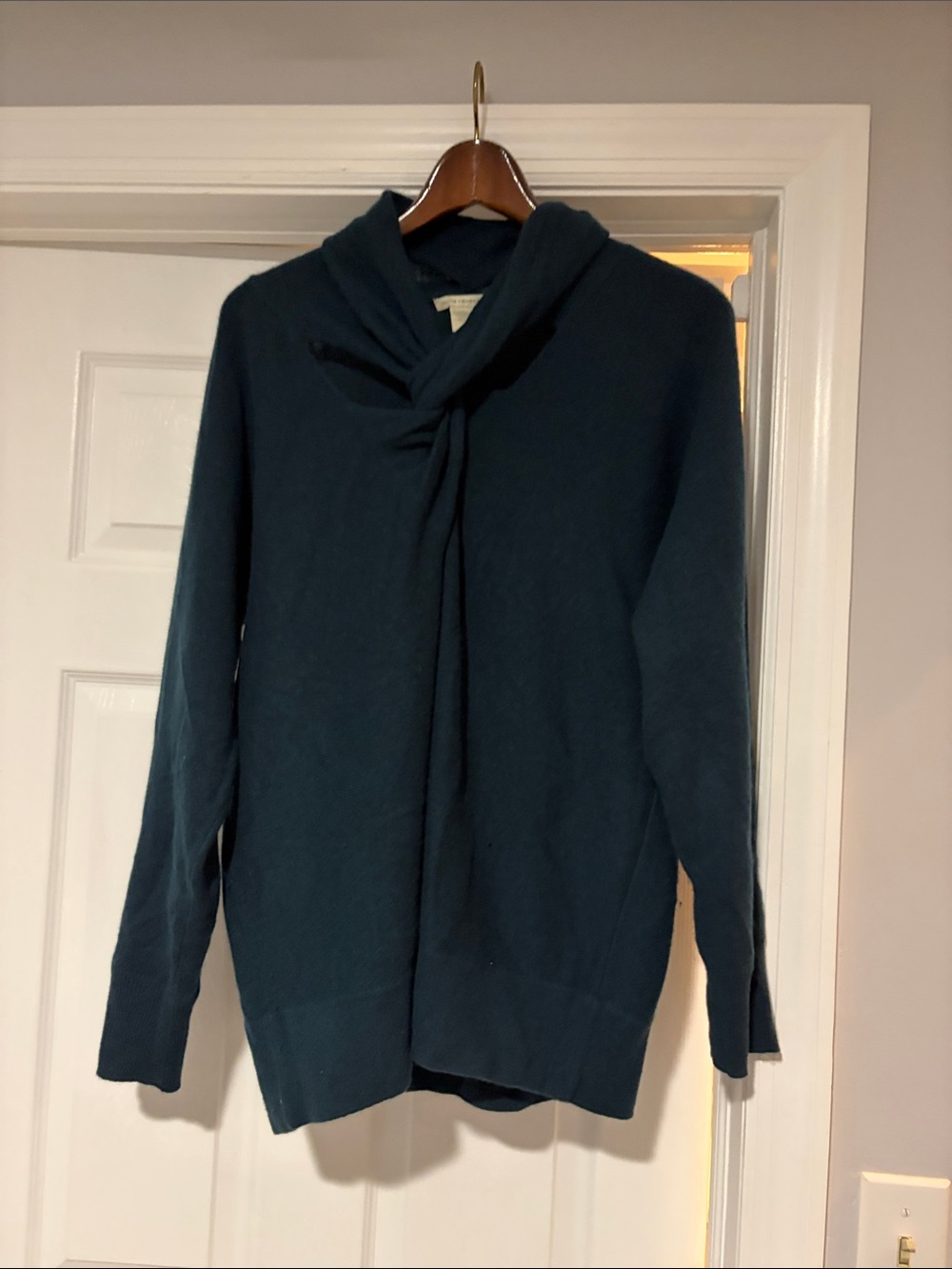 White + Warren Dark Teal Knot-Neck V-Neck Sweater Cashmere